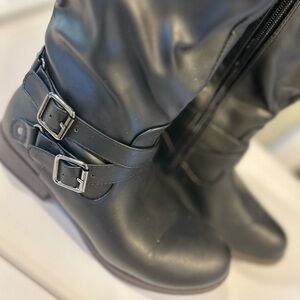 Black Women's Wide Calf Boots